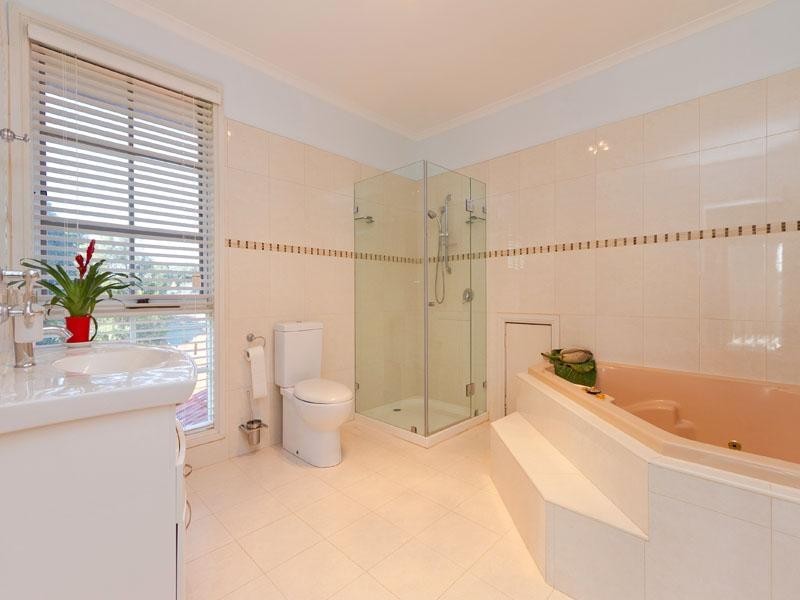 29 Wyndarra Crescent, Dingley Village VIC 3172