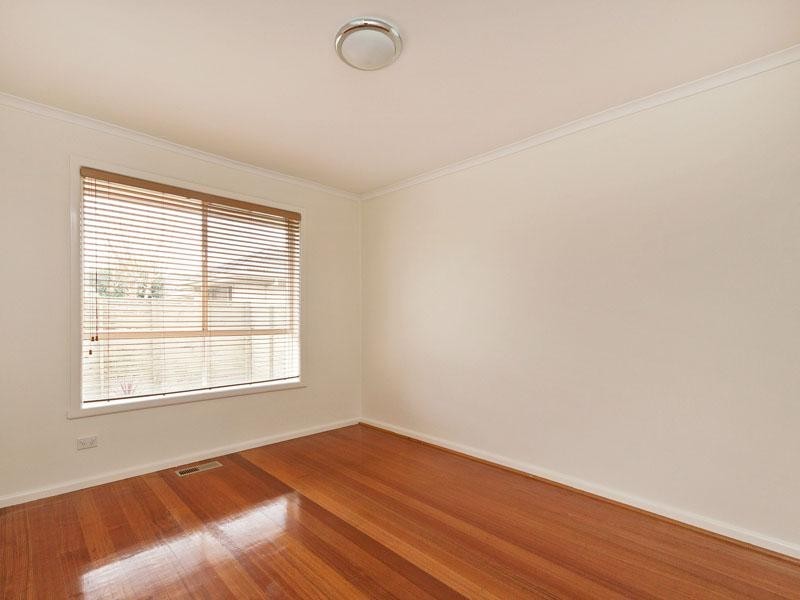 304F Warrigal Road, Cheltenham VIC 3192