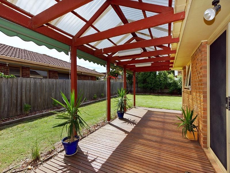 15 Nickson Close, Dingley Village VIC 3172