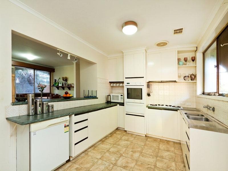 3 Snead Court, Dingley Village VIC 3172