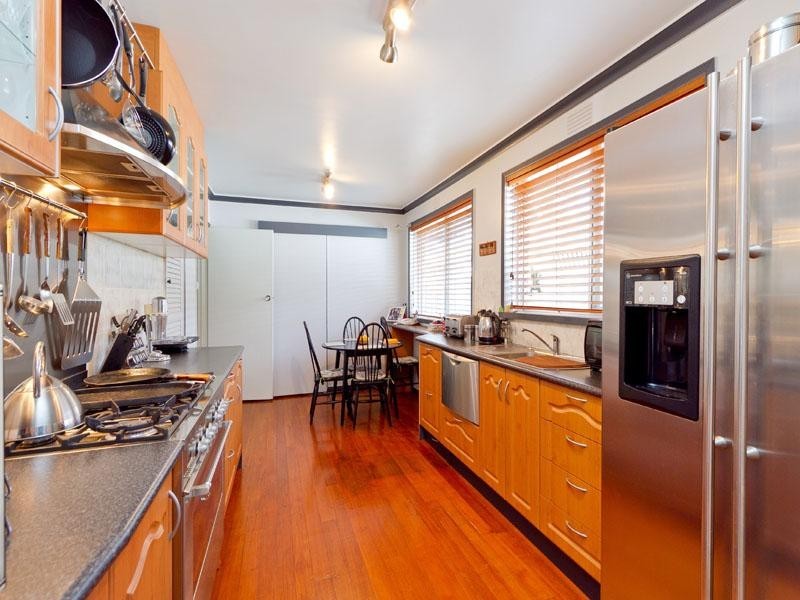 5 Sharrock Drive, Dingley Village VIC 3172