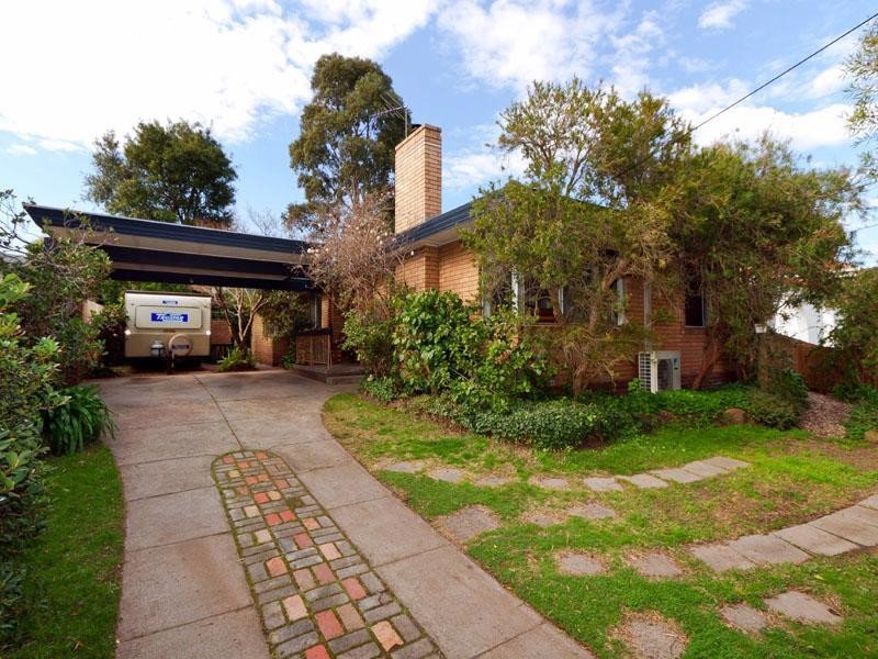 5 Sharrock Drive, Dingley Village VIC 3172