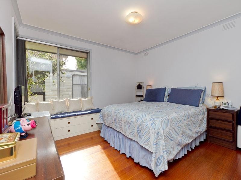 5 Sharrock Drive, Dingley Village VIC 3172