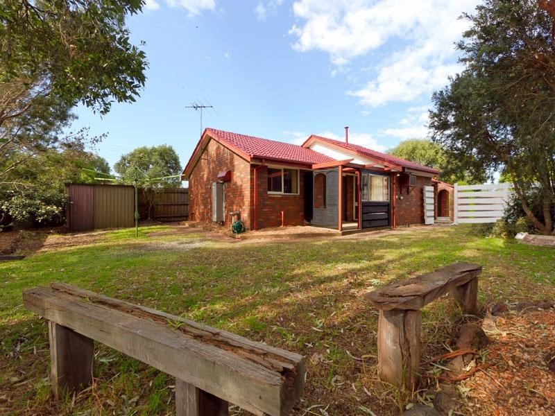 3 Bridgewater Drive, Dingley Village VIC 3172