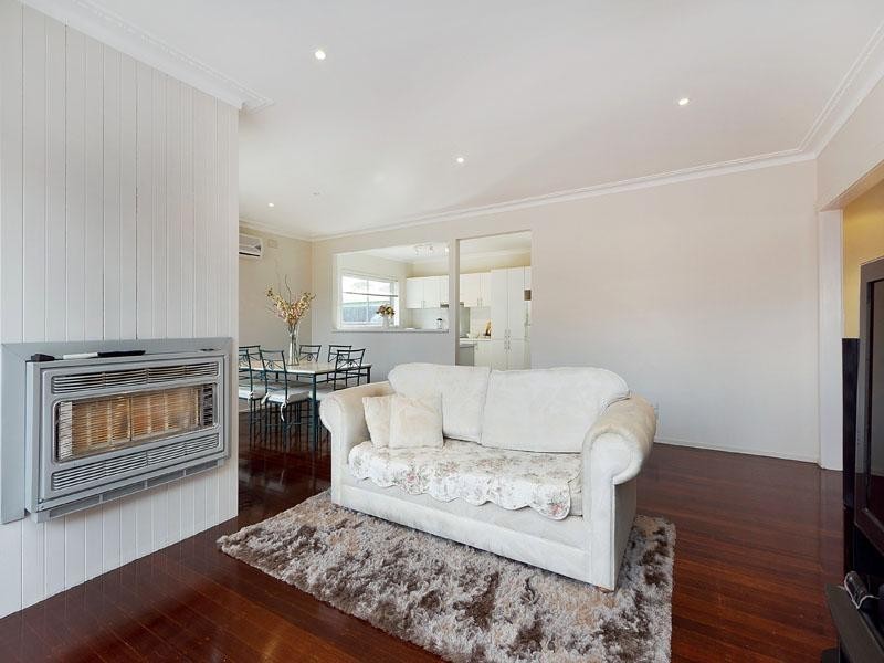 4 Emery Drive, Dingley Village VIC 3172