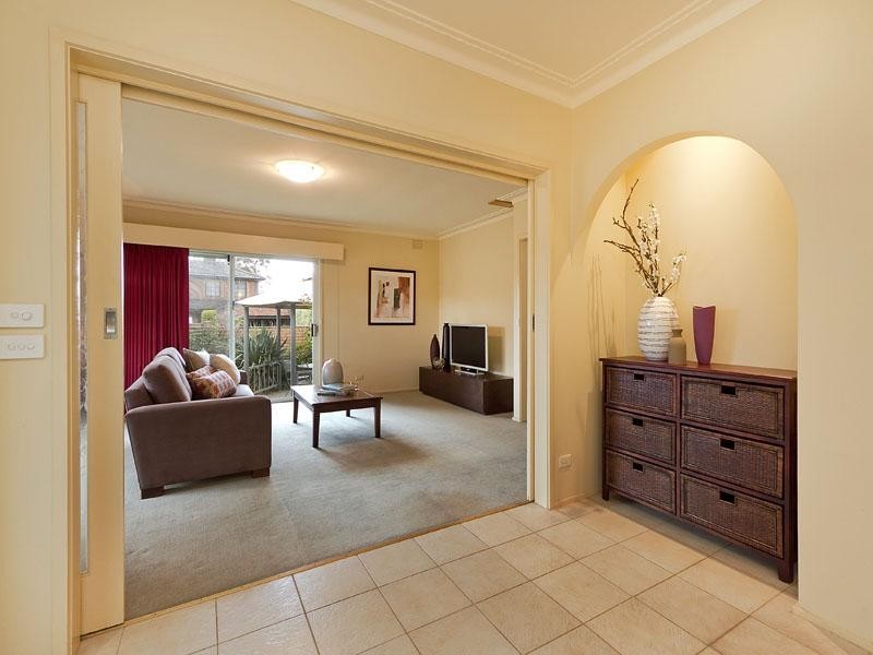 6 Kubis Crescent, Dingley Village VIC 3172