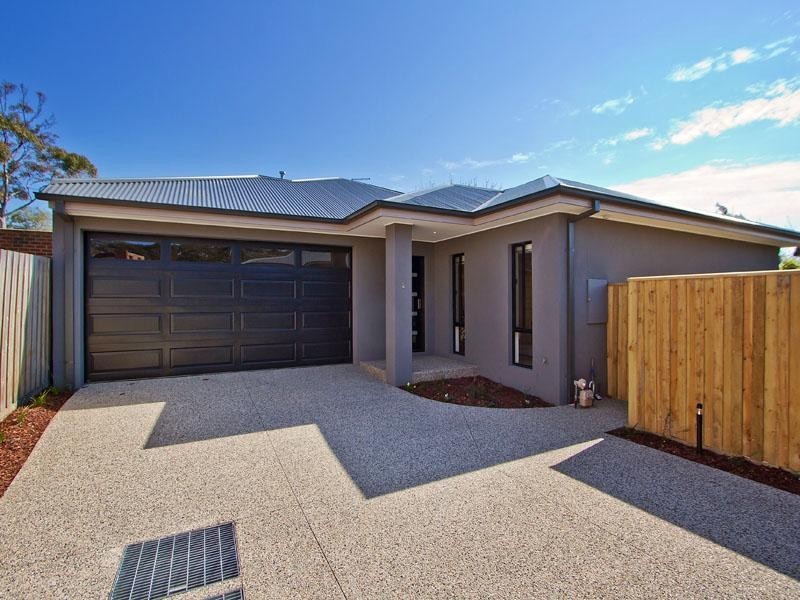 2/42 Kirkwood Avenue, Seaford VIC 3198