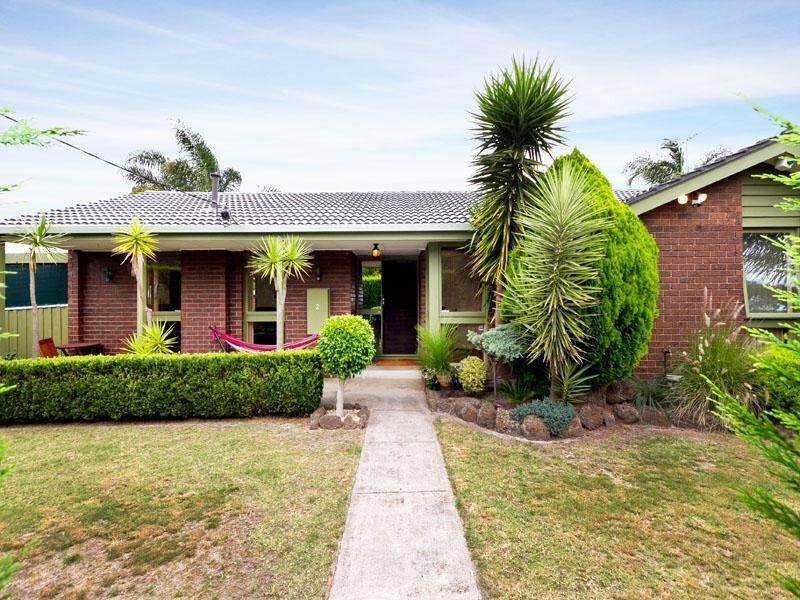 2 Seaton Drive, Dingley Village VIC 3172