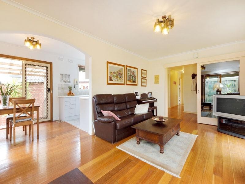 2 Seaton Drive, Dingley Village VIC 3172