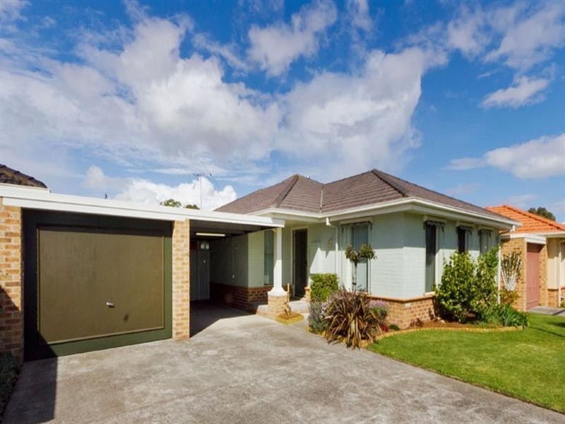 42 Albert Place, Dingley Village VIC 3172