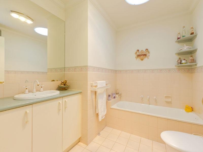 42 Albert Place, Dingley Village VIC 3172