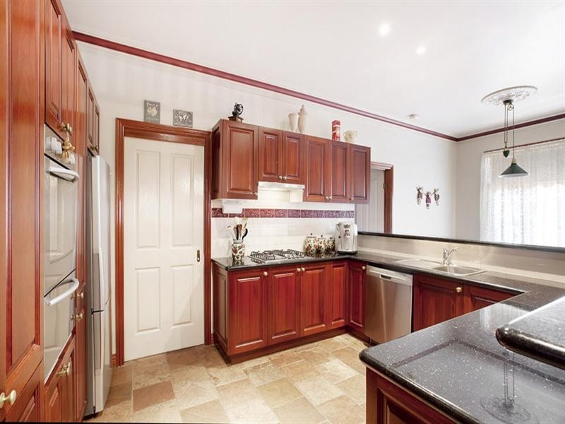 12 Evelyn Court, Dingley Village VIC 3172