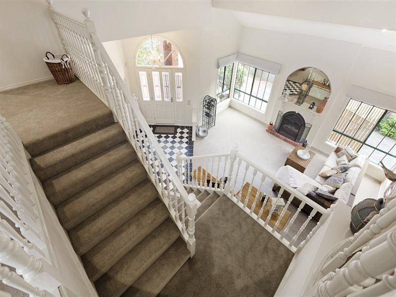 5 Caruana Drive, Dingley Village VIC 3172