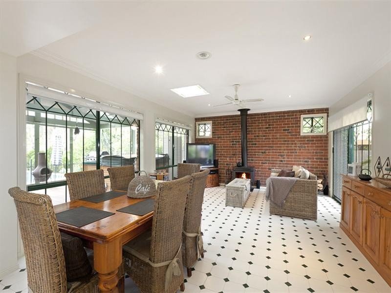 5 Caruana Drive, Dingley Village VIC 3172