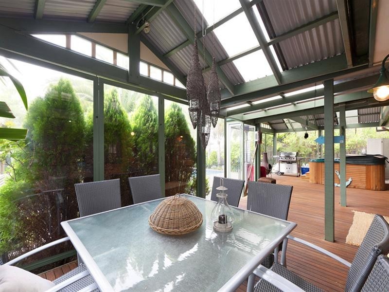 5 Caruana Drive, Dingley Village VIC 3172