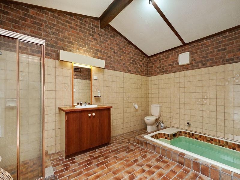 5 Snead Court, Dingley Village VIC 3172