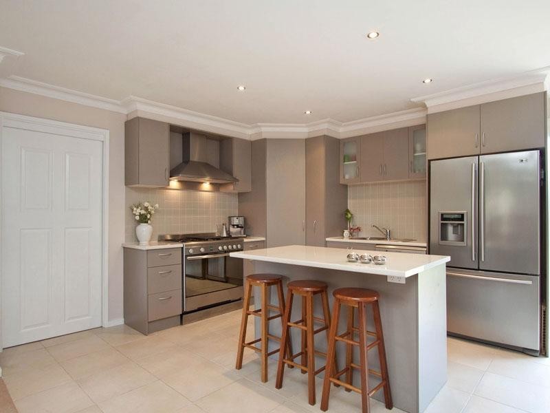 18 Toorak Drive, Dingley Village VIC 3172