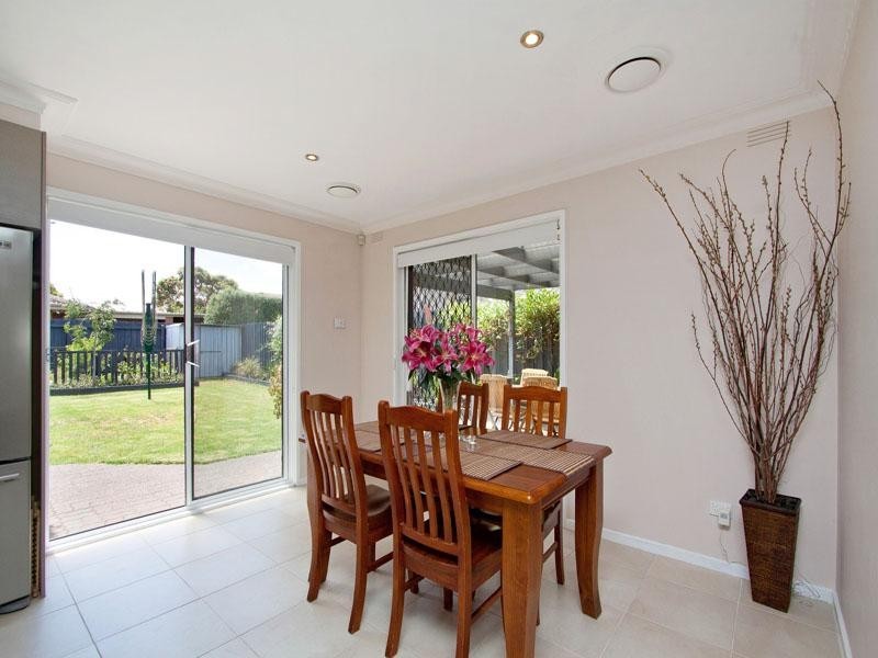 18 Toorak Drive, Dingley Village VIC 3172