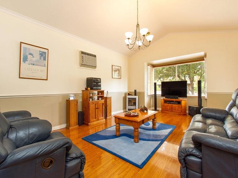 26 Wheatland Crescent, Dingley Village VIC 3172