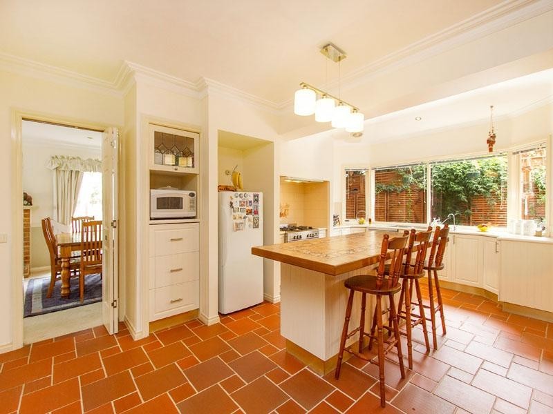 26 Wheatland Crescent, Dingley Village VIC 3172