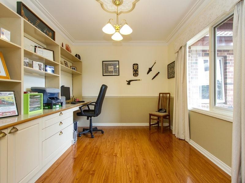 26 Wheatland Crescent, Dingley Village VIC 3172