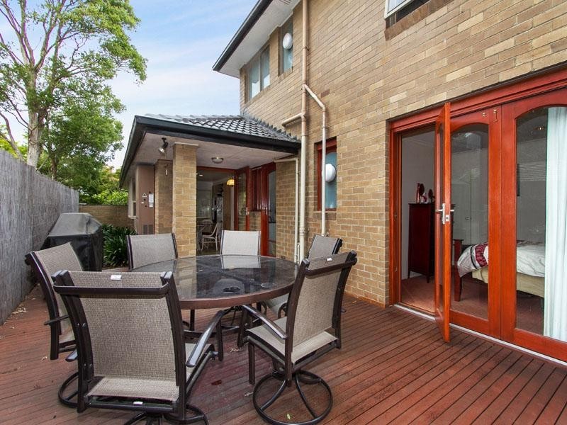 15 Golf Links Crescent, Dingley Village VIC 3172