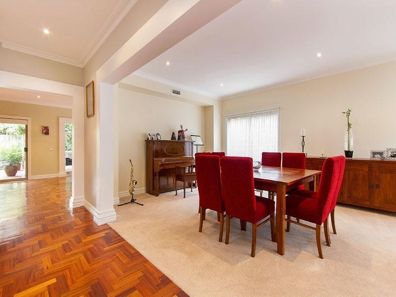 51 Wheatland Crescent, Dingley Village VIC 3172