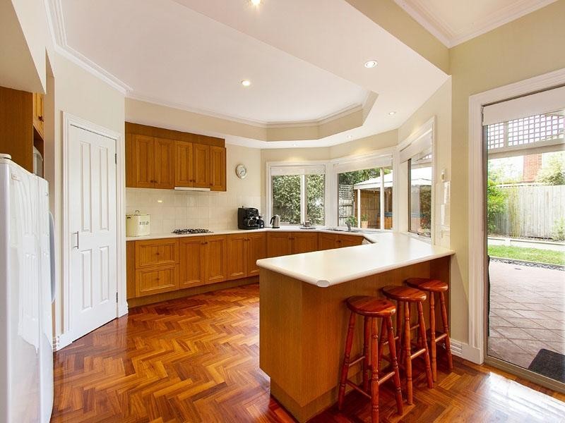 51 Wheatland Crescent, Dingley Village VIC 3172