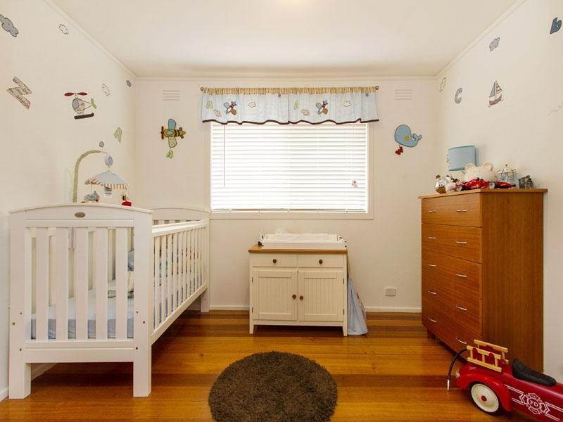 5 Pauline Avenue, Dingley Village VIC 3172