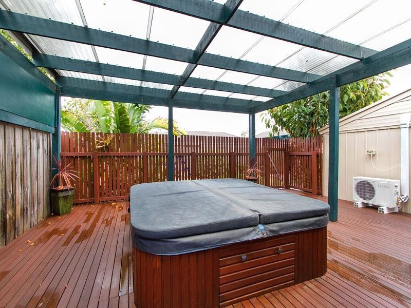 5 Pauline Avenue, Dingley Village VIC 3172