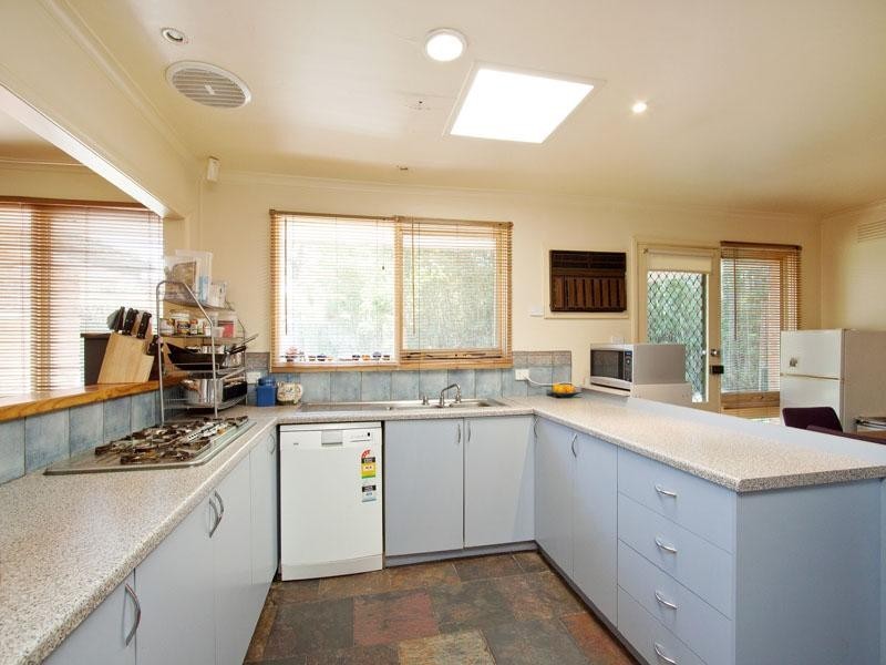 15 Shannon Court, Dingley Village VIC 3172