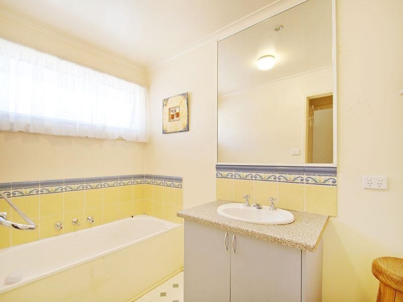 15 Shannon Court, Dingley Village VIC 3172