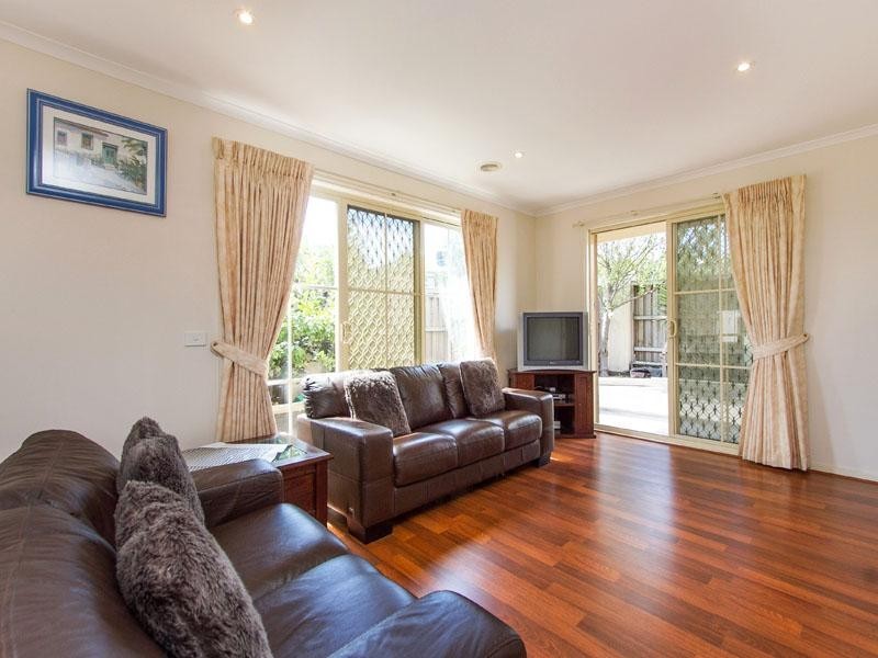 1 Howard Road, Dingley Village VIC 3172