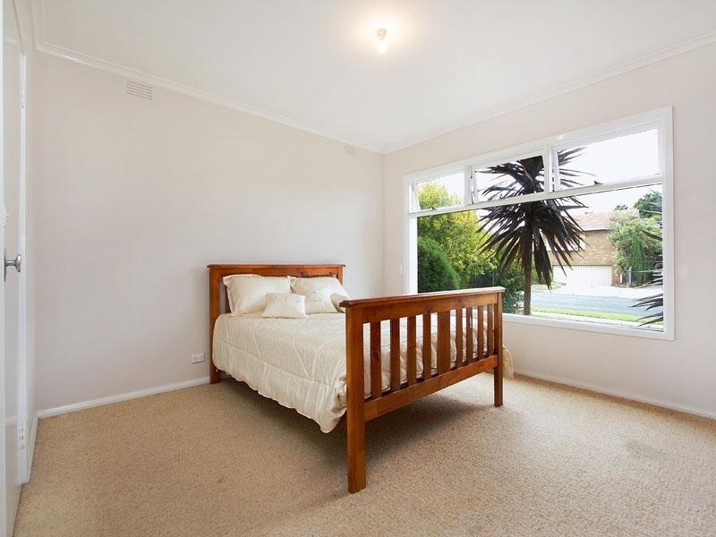 6 Harley Street, Dingley Village VIC 3172