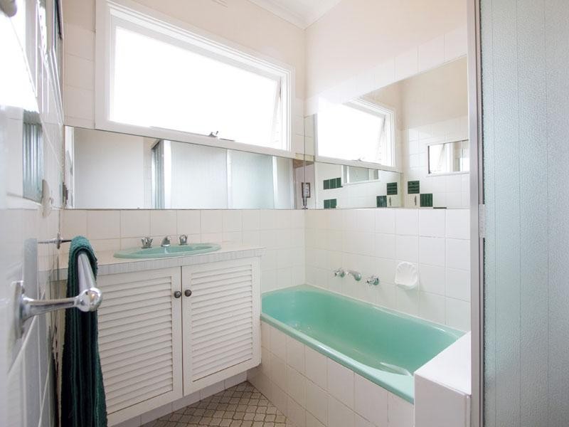 6 Harley Street, Dingley Village VIC 3172