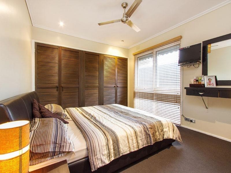 12 Emery Drive, Dingley Village VIC 3172