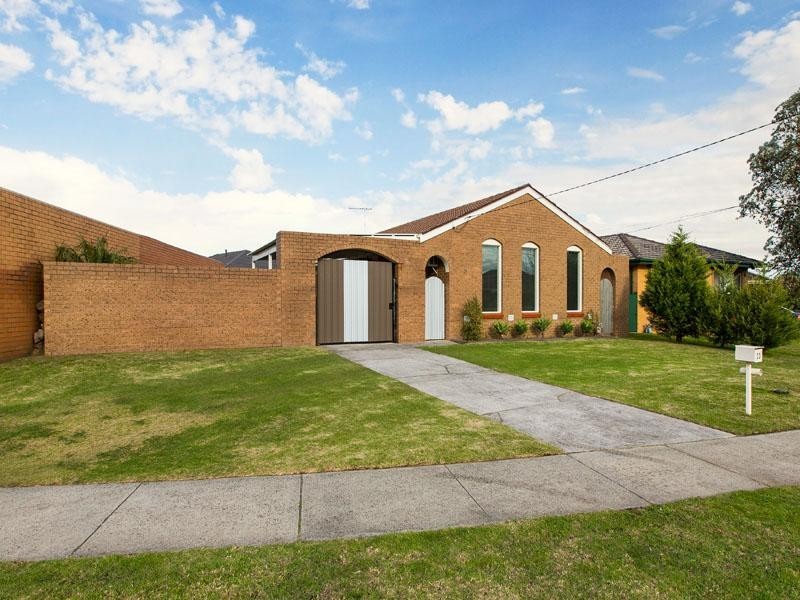 23 Hedgeley Road, Keysborough VIC 3173