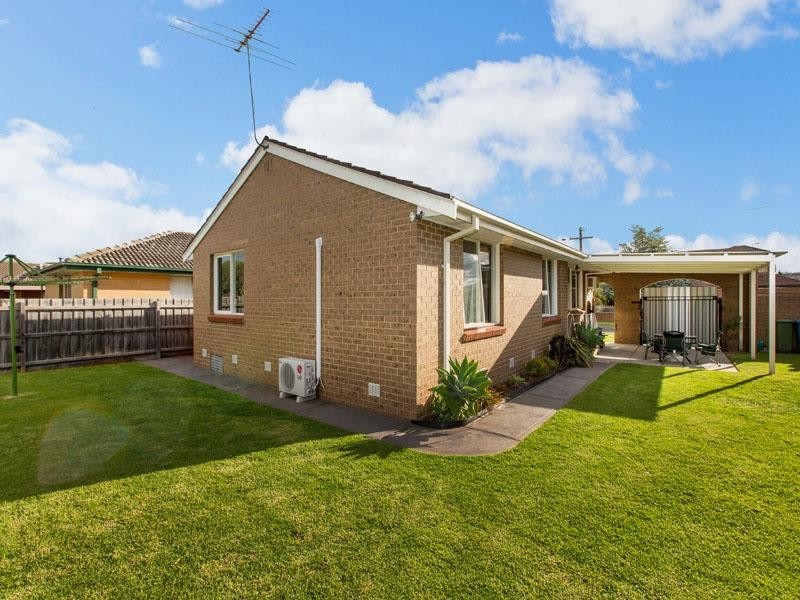 23 Hedgeley Road, Keysborough VIC 3173