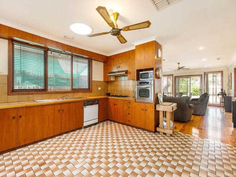 12 Lalor Court, Springvale South VIC 3172