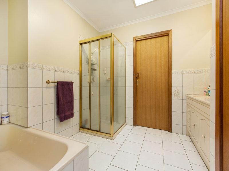 12 Lalor Court, Springvale South VIC 3172