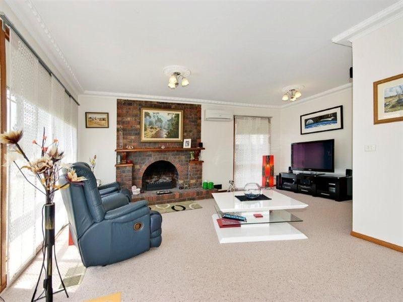 77 Howard Road, Dingley Village VIC 3172