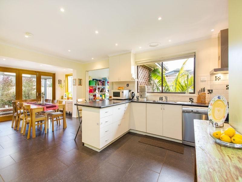 91 Village Drive, Dingley Village VIC 3172