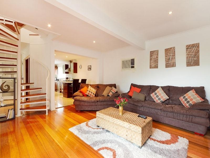 25 Timms Crescent, Dingley Village VIC 3172