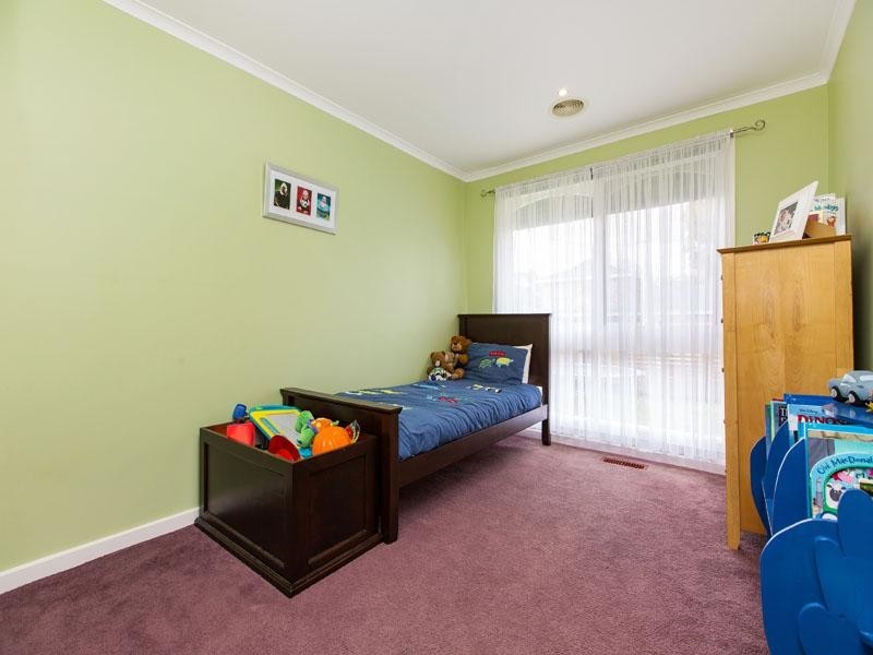 24 Toorak Drive, Dingley Village VIC 3172