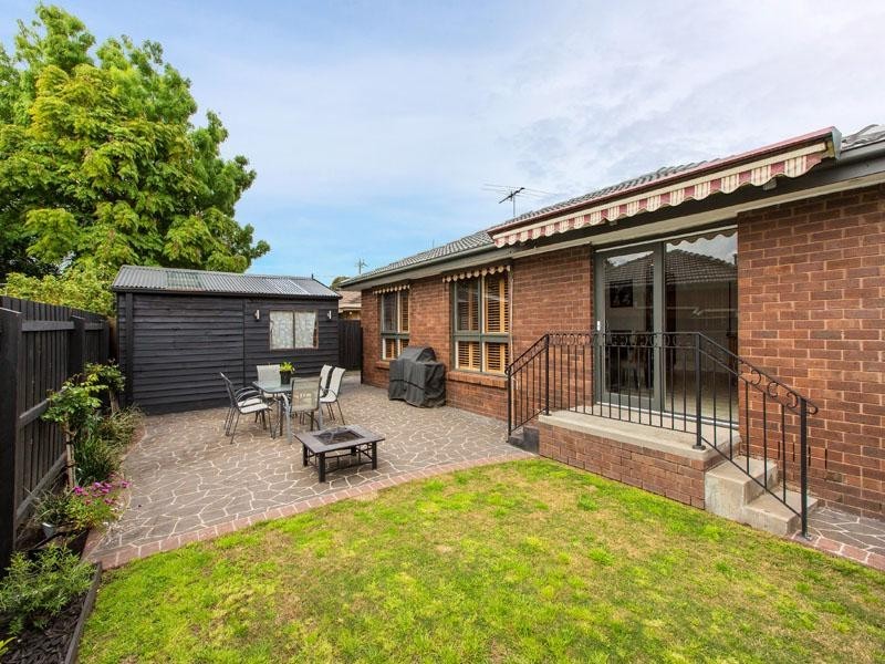 24 Toorak Drive, Dingley Village VIC 3172