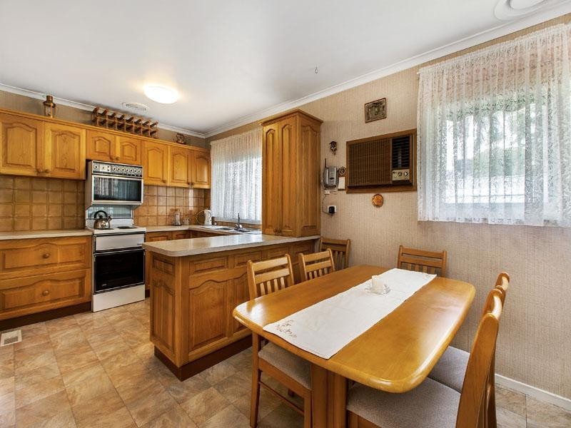 13 Jannali Drive, Dingley Village VIC 3172