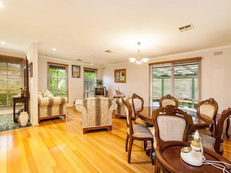 4 Oploo Court, Dingley Village VIC 3172