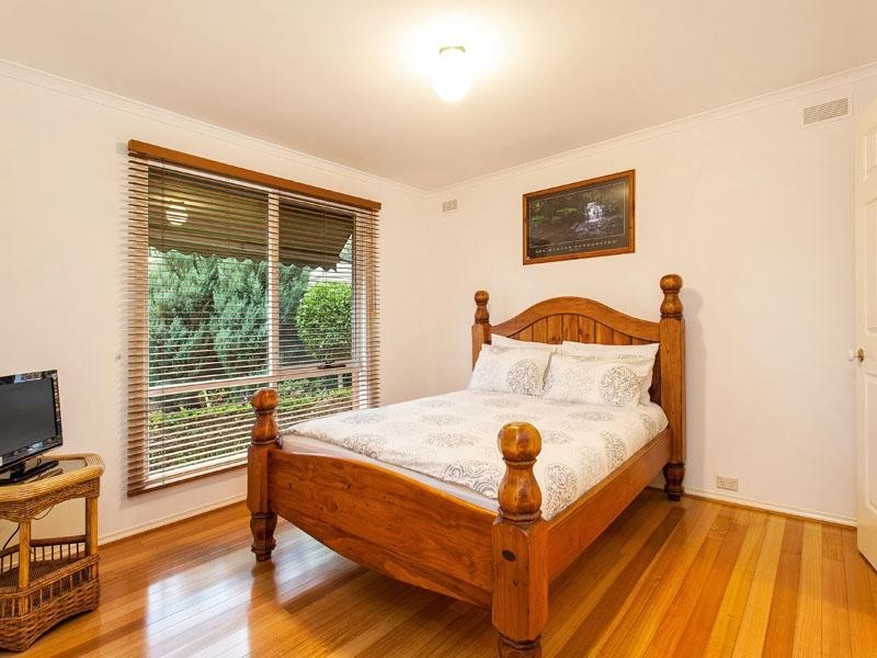 4 Oploo Court, Dingley Village VIC 3172