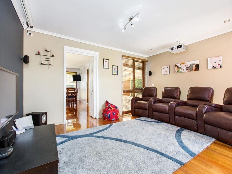 124 Howard Road, Dingley Village VIC 3172