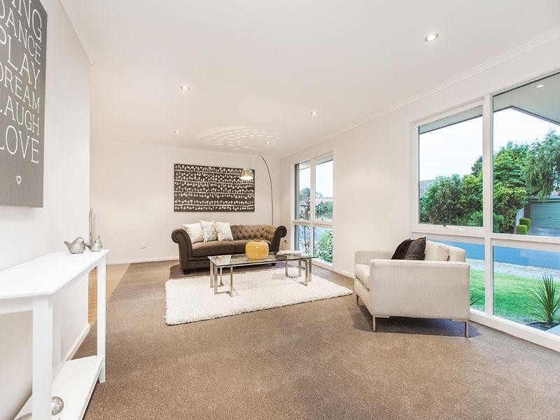 4 Golfwood Close, Dingley Village VIC 3172